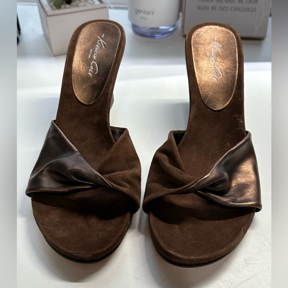 Kenneth Cole wedge Suede Sandals